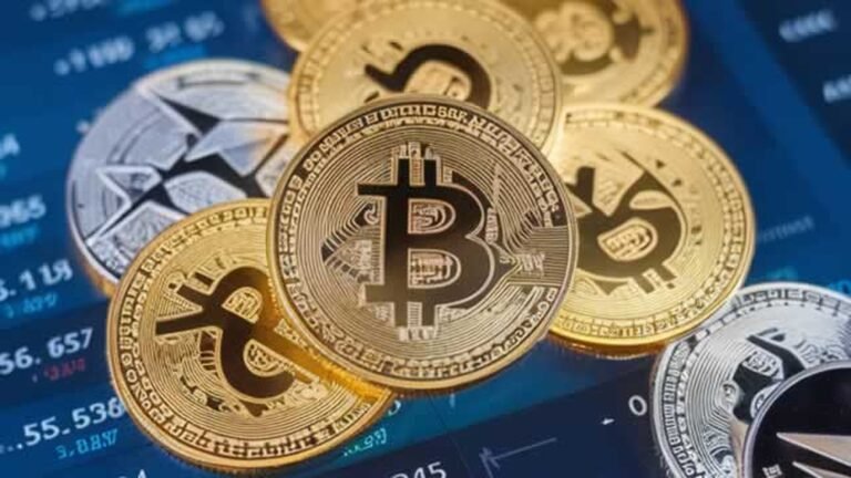 Peter Schiff exhorte les investisseurs à &lsquo;Vendre Bitcoin Maintenant&rsquo;, avertit d&rsquo;une potentielle chute à 20 000 $