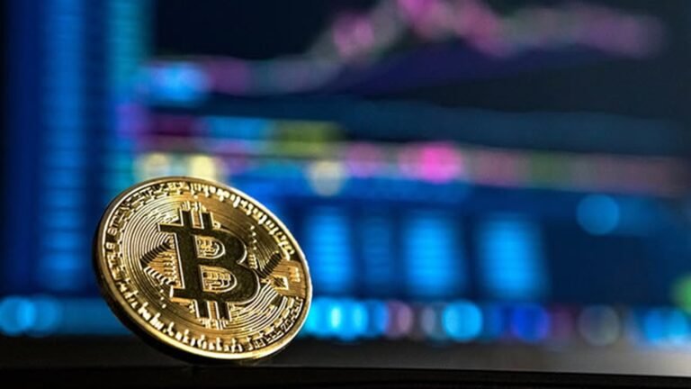 Peter Schiff Warns Bitcoin Could Drop to $20K as Geopolitical Tensions Rise