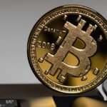 Bitcoin reconquiert les 77 000 $ après les commentaires de Trump sur un accord États-Unis-Iran