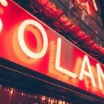 Solana se maintient près de 77$ alors que le volume de transactions augmente, signalant une potentielle cassure